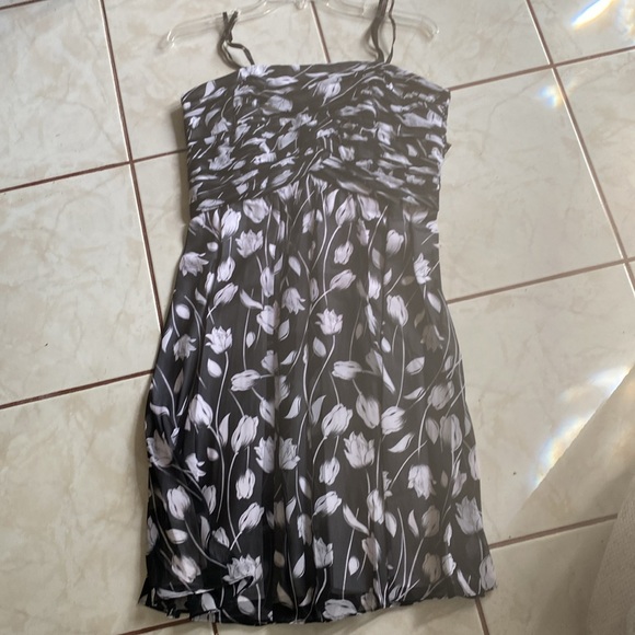 Dusk Collection by Sheila Yen Dresses & Skirts - NWT Dusk Collection by Sheila Yen Summer Dress